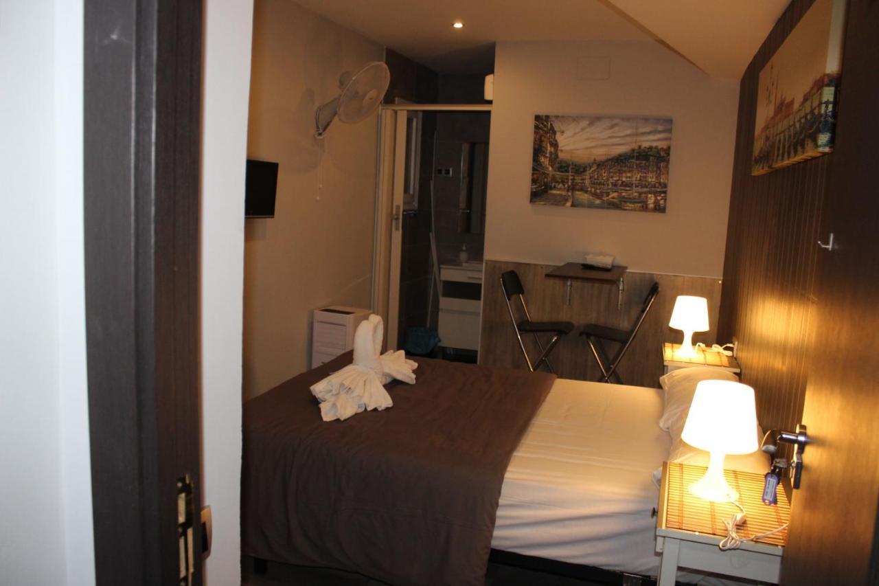 Bcn Condal Hostal Barcelone Extérieur photo