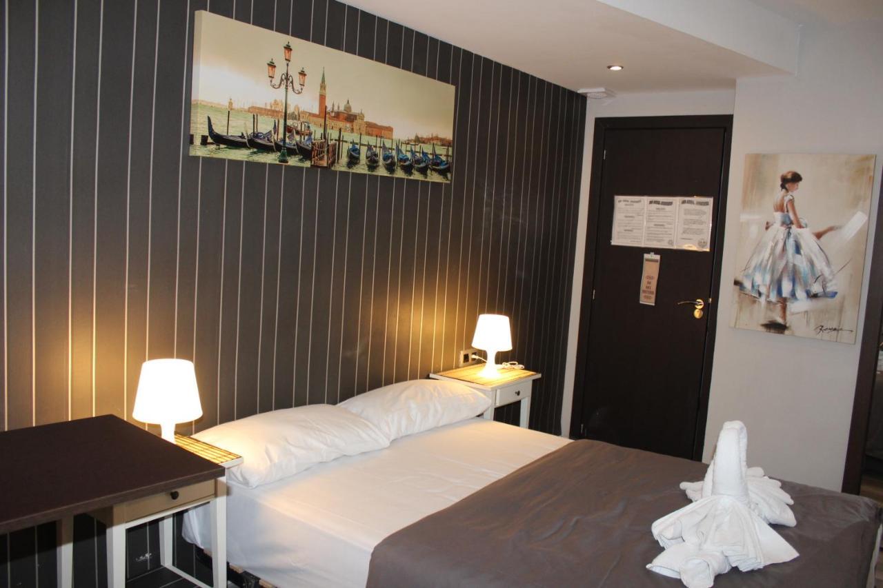 Bcn Condal Hostal Barcelone Extérieur photo